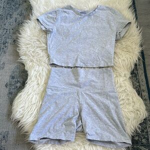 Aritzia Set